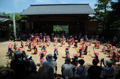 ささら踊り奉納〔別所神社）[岳の幟１４]