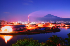 早朝の田子の浦