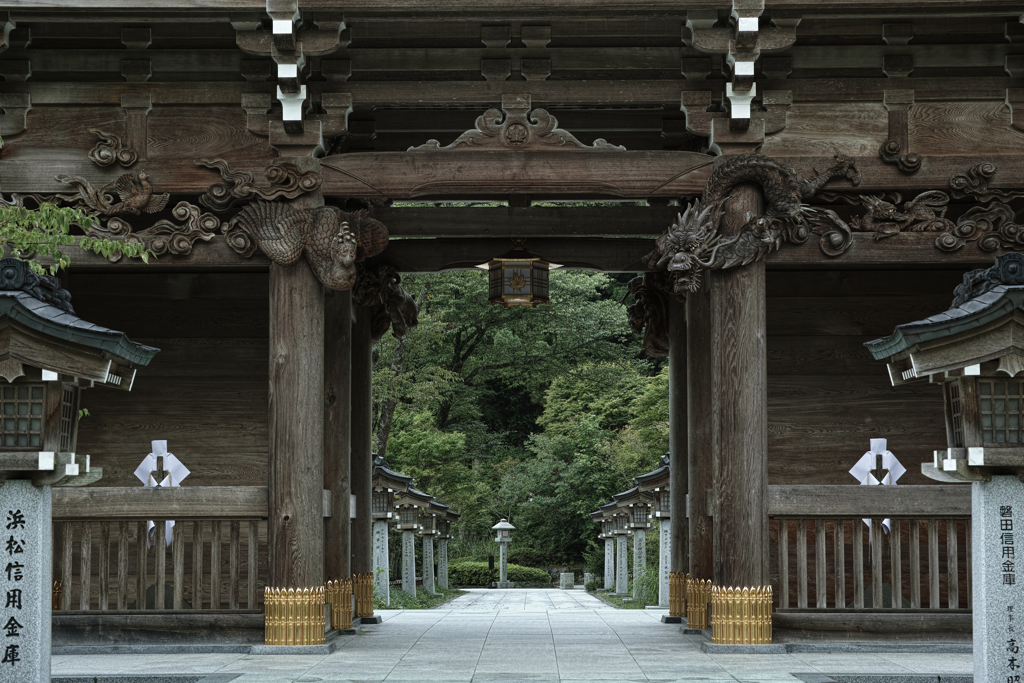 秋葉神社山門