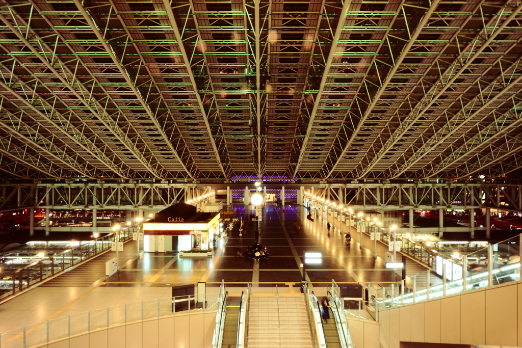 時空の広場の夜