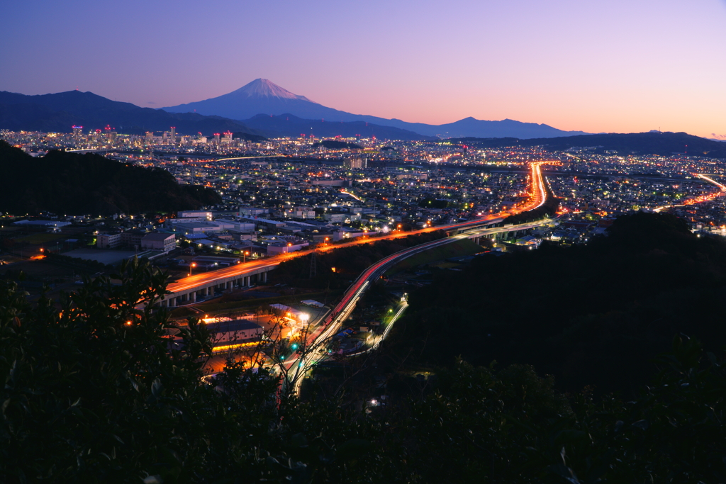 静岡の夜明け