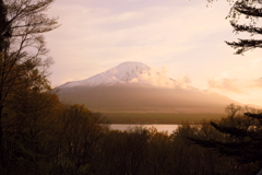 窓辺からの夕景