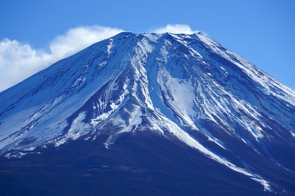 青い山