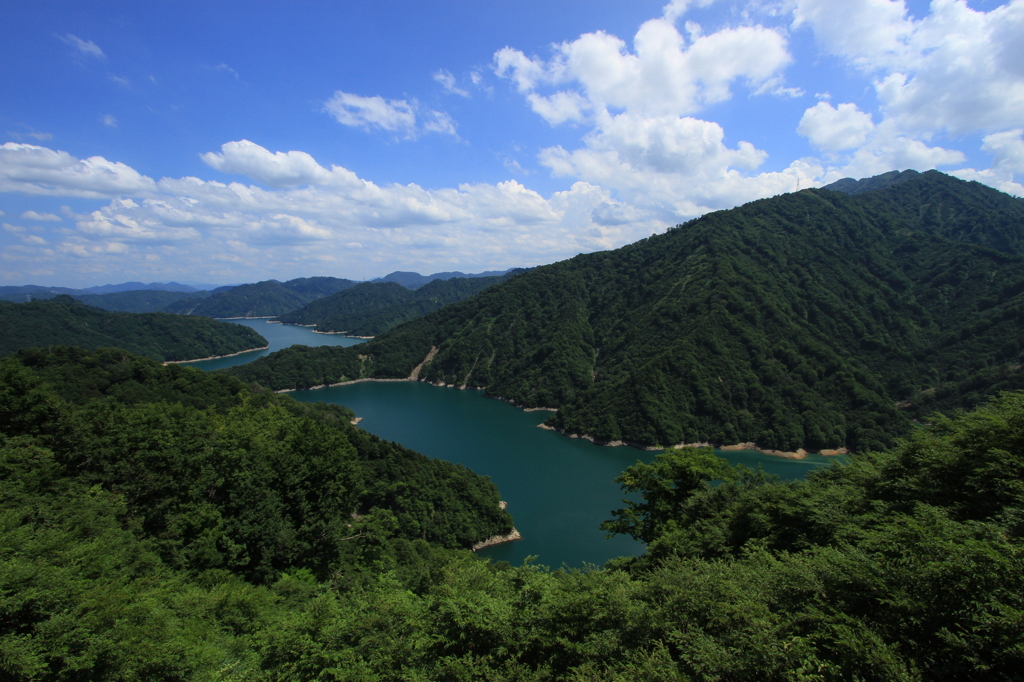田子倉湖