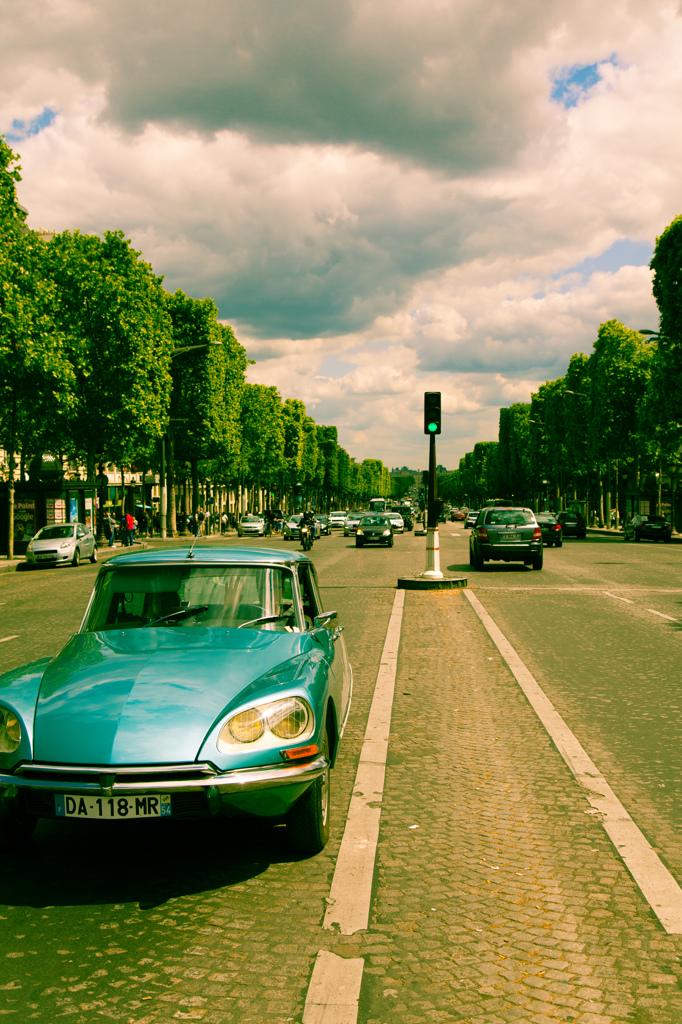 Les Champs-Élysées