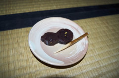 お茶室でお抹茶を頂きました。