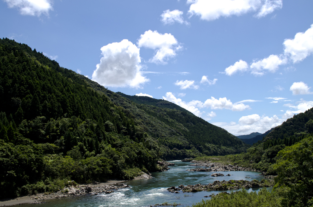 山河