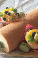 ロールケーキ＆プリンのバースデーケーキ