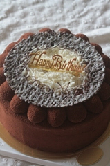 チョコレートオンリーのバースデーケーキ