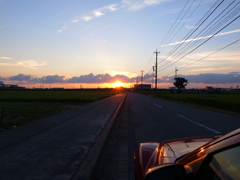8と夕日