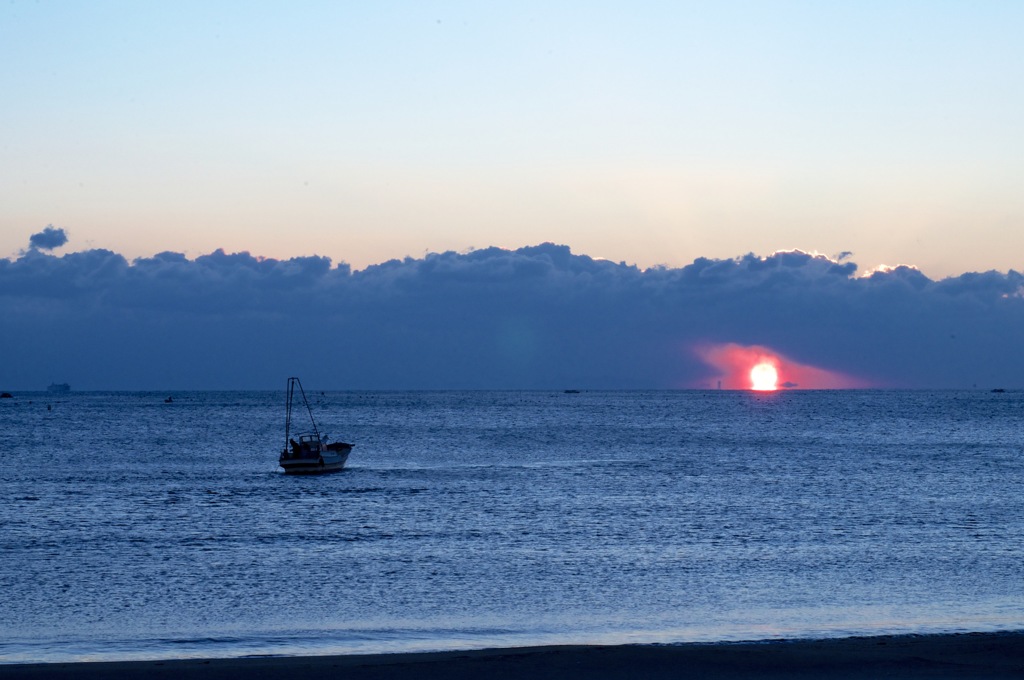 Sun comes up 2