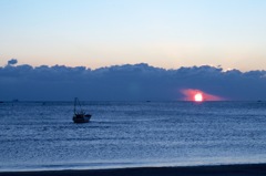 Sun comes up 2