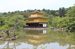 水上の金閣寺