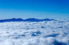 空木岳からみた南アルプスの山々と雲海