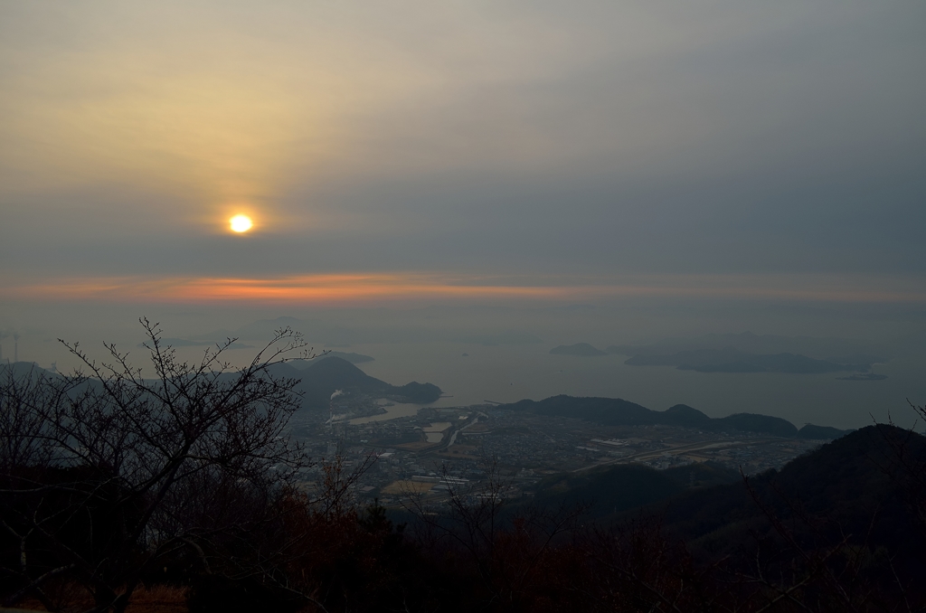 もやっとした朝だった