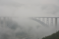 霧の空港大橋２