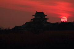 関宿城と夕日