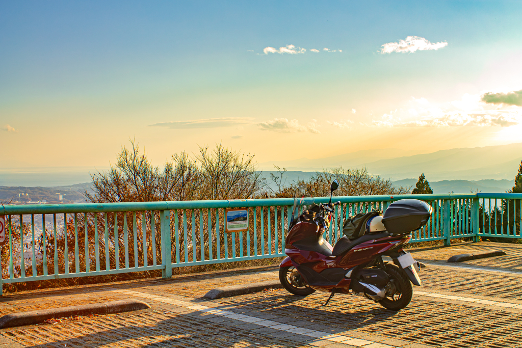 夕日影 夕映え 残照 黄昏れる