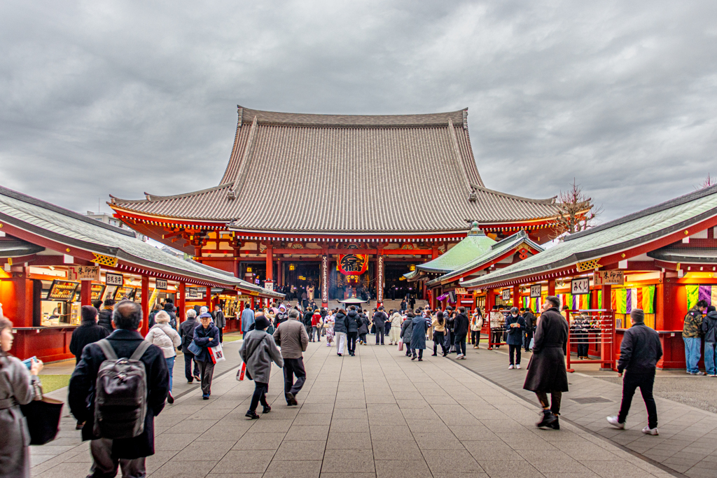浅草寺の境内