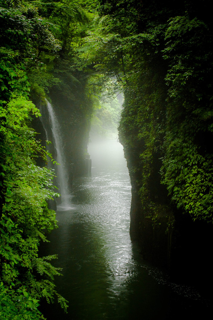 雨の高千穂峡①