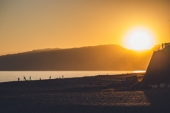 遠き山に日は落ちる
