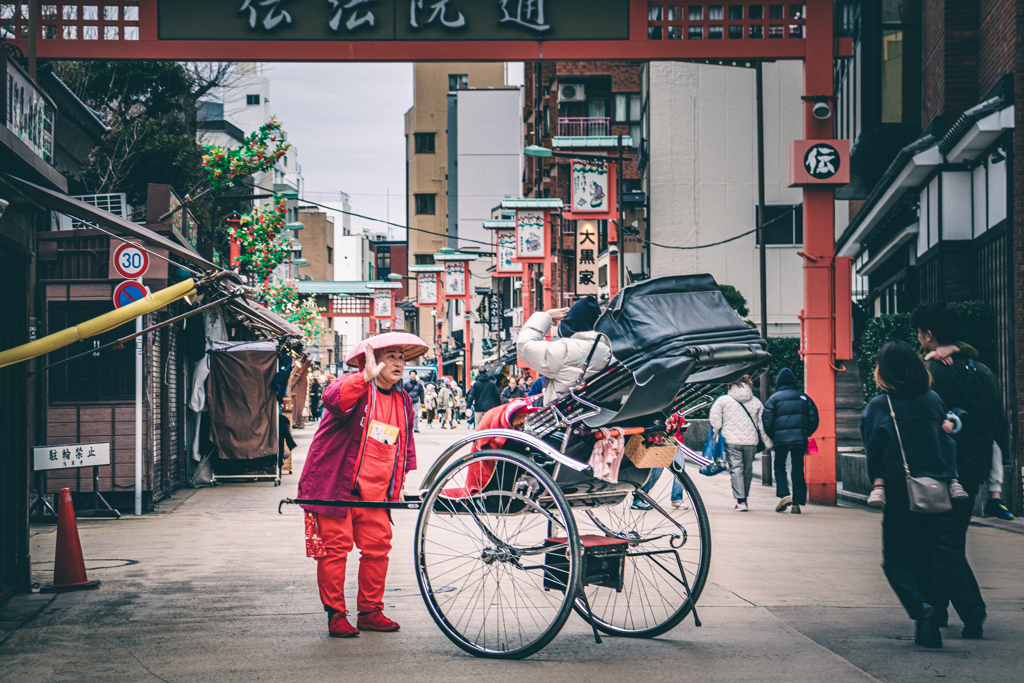 ひょうきんな人力車