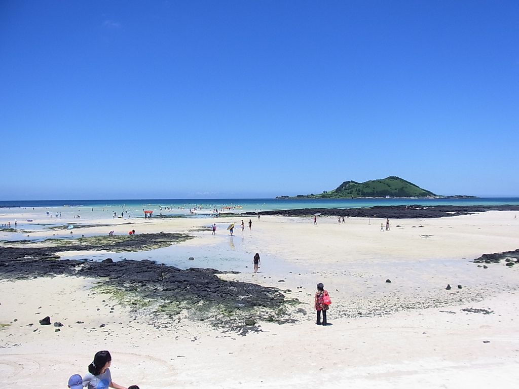 韓国、済州島のクンヌンビーチ