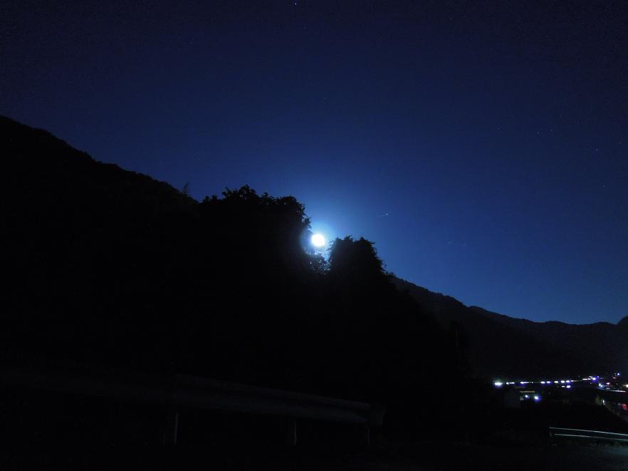 2012年8月の月　5