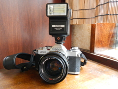 Canon　AV-1