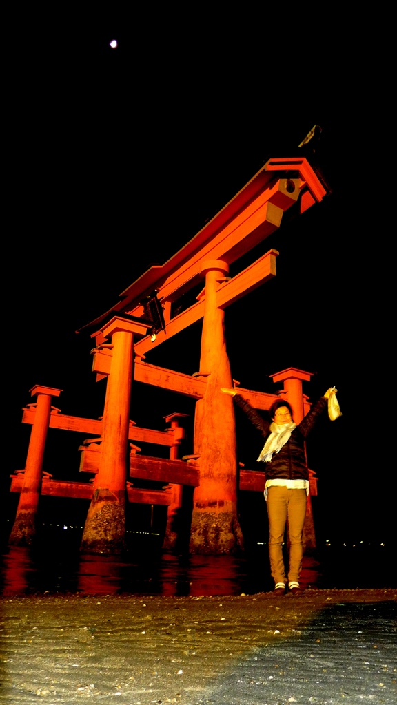 宮島の月