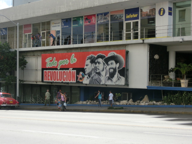 Todo por la Revolución