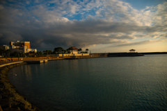 夕陽の海岸