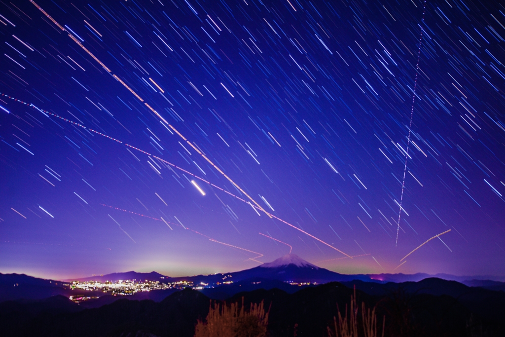 富士の夜空