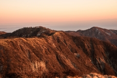 夕陽に染まる丹沢山と塔ﾉ岳