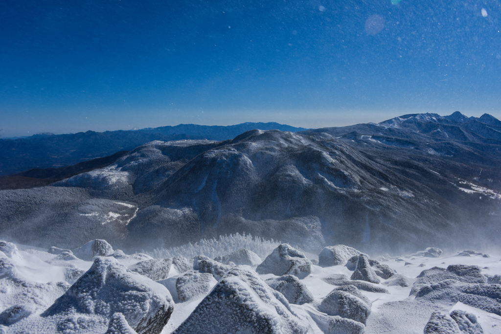 蓼科山山頂から