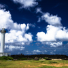 空と雲と灯台と