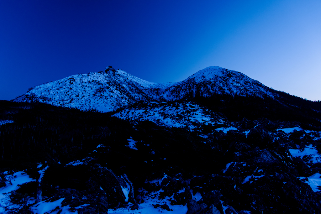 夕闇迫る天狗岳