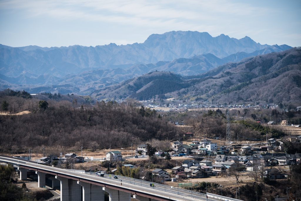 両神山を望んで