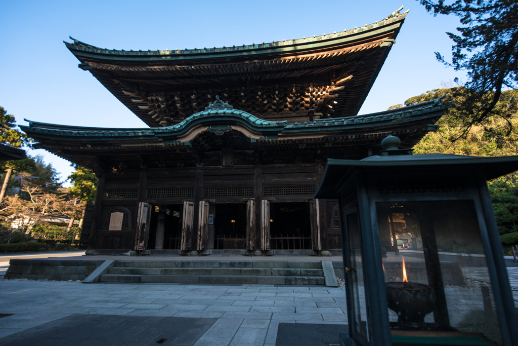 夕方の建長寺 三門