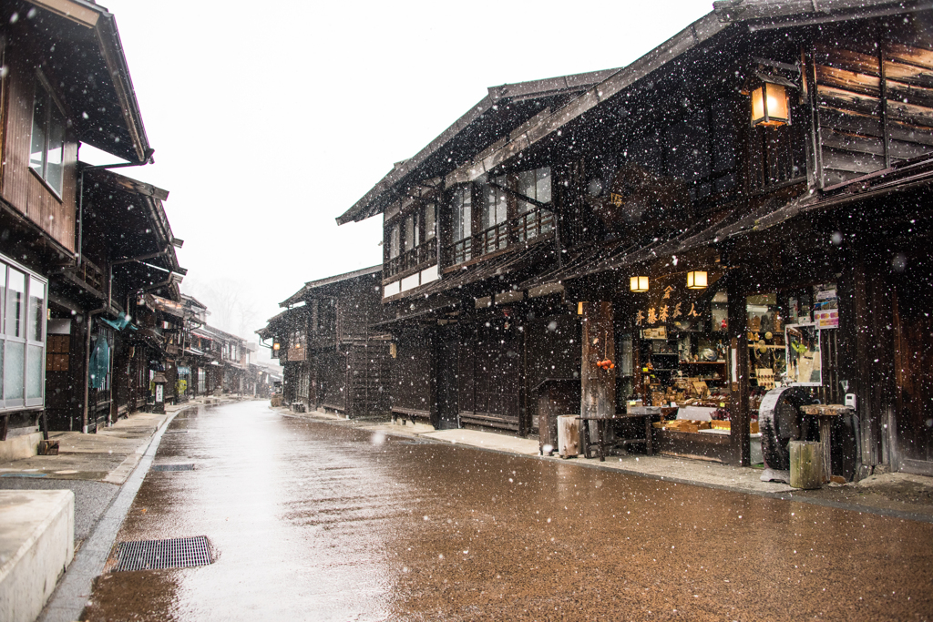 初冬の雪