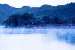 赤城神社の赤い橋