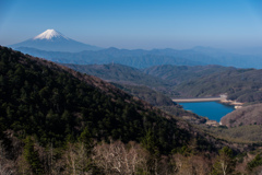 富士山と大菩薩湖