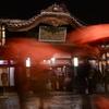 行き交う人々～道後の夜Ⅰ