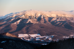 雲がかかる四阿山