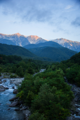 朝焼けの白馬三山