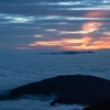 雲海のむこうから陽が昇る