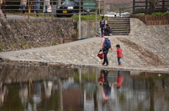 母と子の手