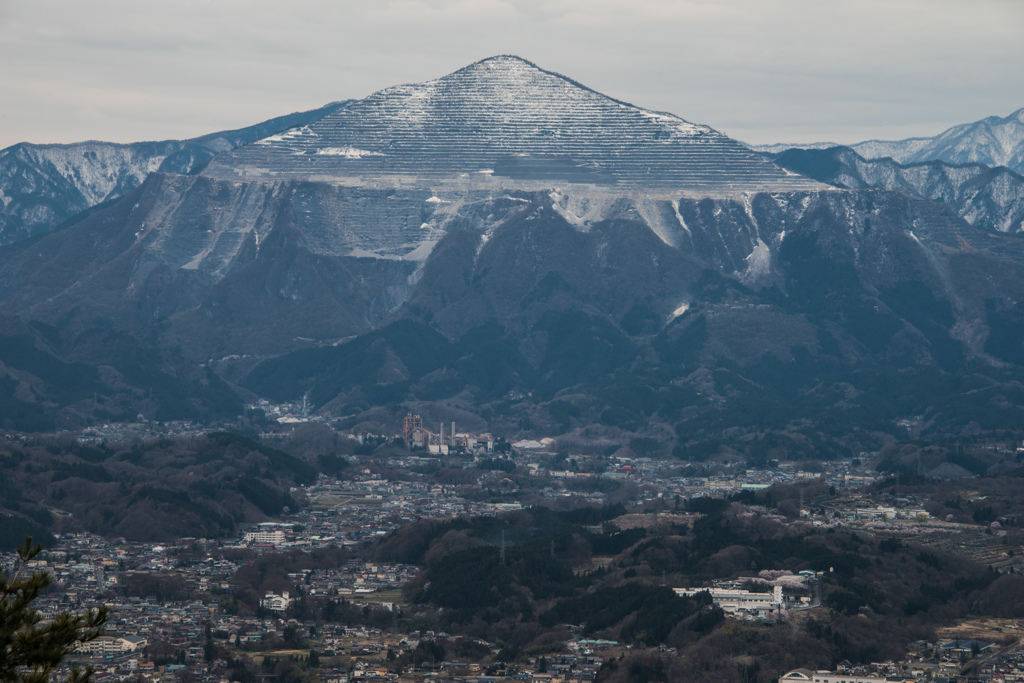 武甲山