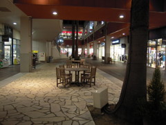 夜の中庭