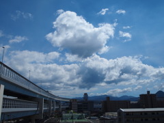 空 